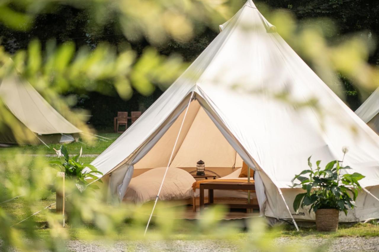 Cocoon Village - Glamping - Domaine Des Grottes De Han Rochefort Exterior foto